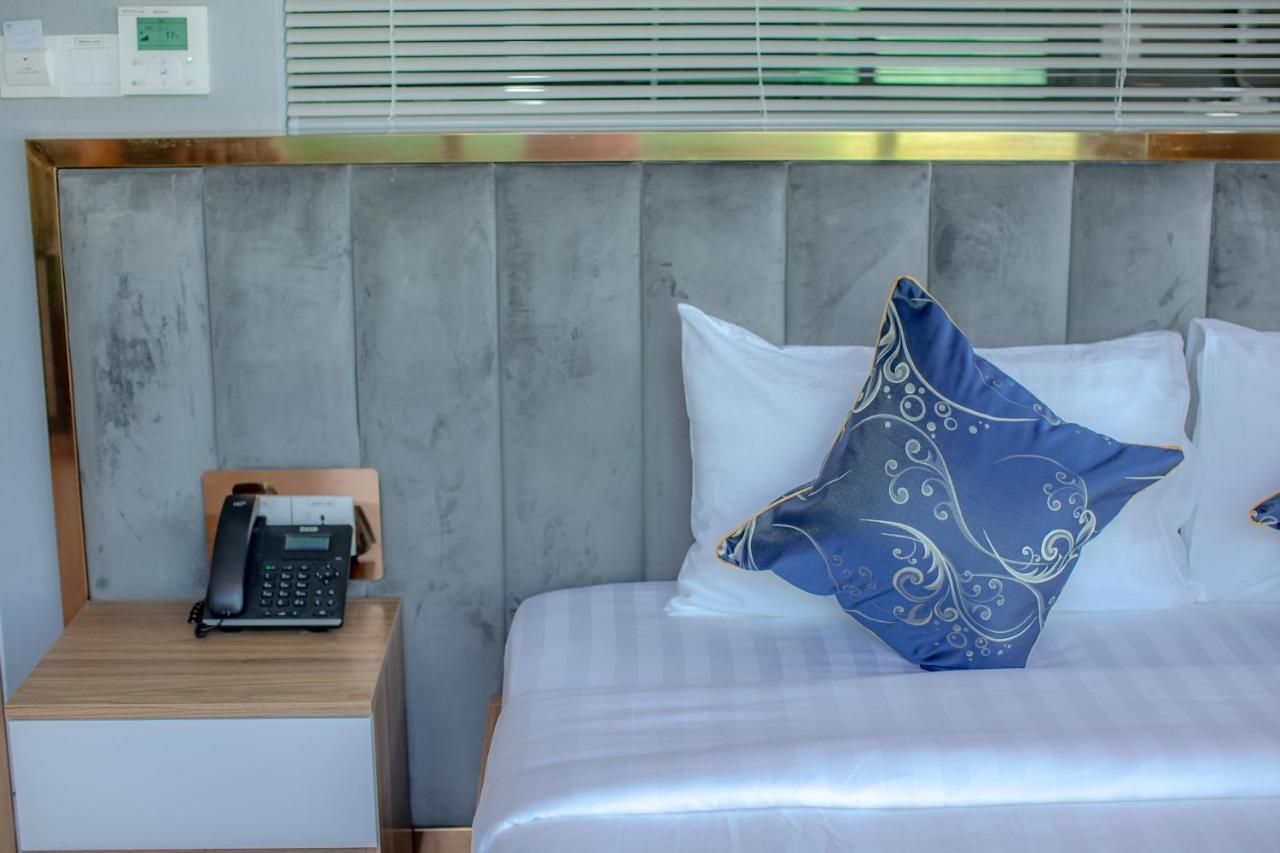 Seascape Palace Hotel 시아누크빌 외부 사진
